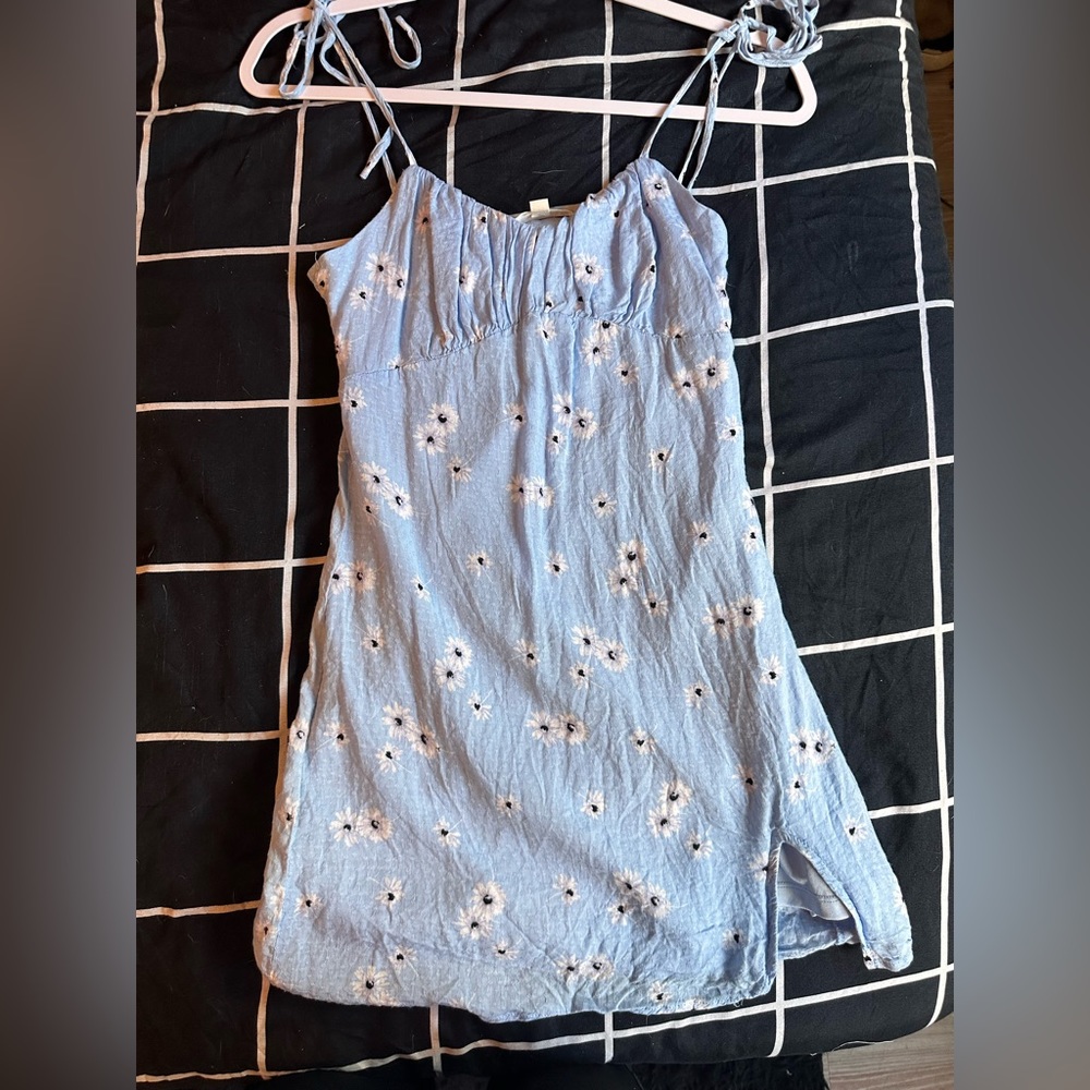 PACSUN FLORAL DRESS WITH SLITS